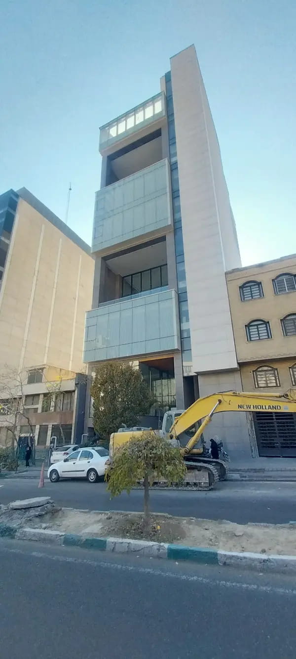 image فروش ساختمان اداری با شرایط اقساطی 0