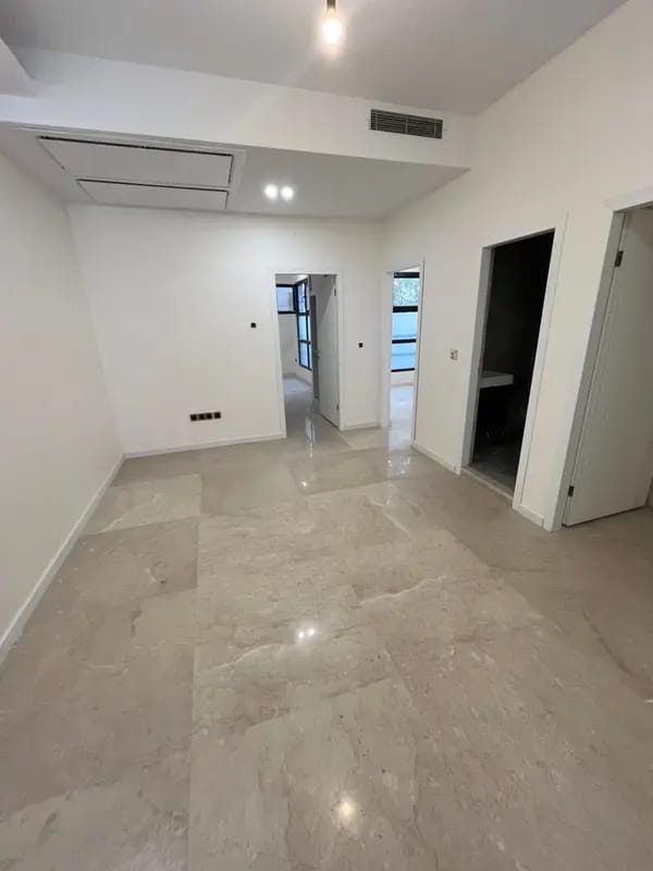 image آپارتمان ۱۵۰ متری نوساز ظفر واقع در بهترین فرعی 5