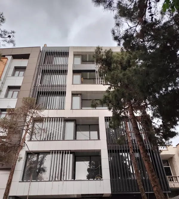 image جردن / رهن و اجاره / ۱۳۵۰ متر / سنداداری 0