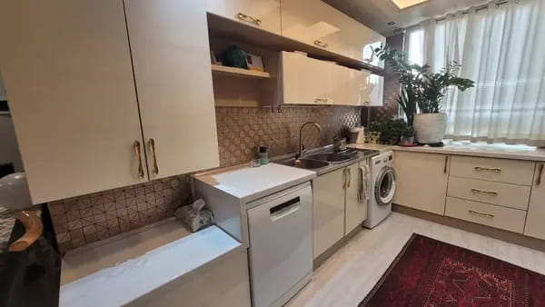 image ۸۴ متر ۲خواب جلفا اوکازیون 0